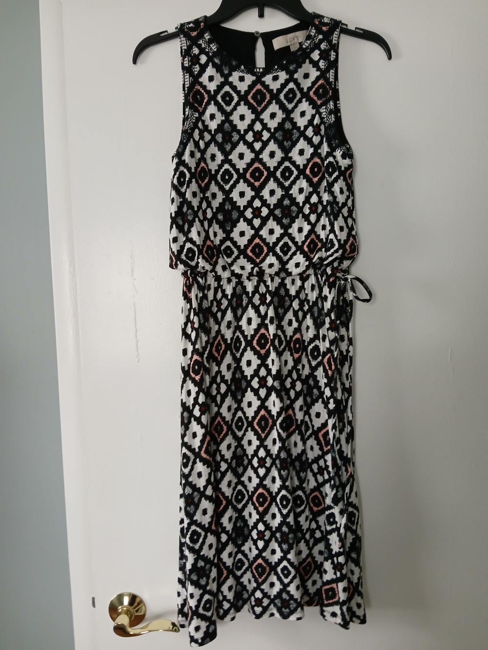 LOFT Sleeveless Geometric Maxi Dress in Black, White & Blush